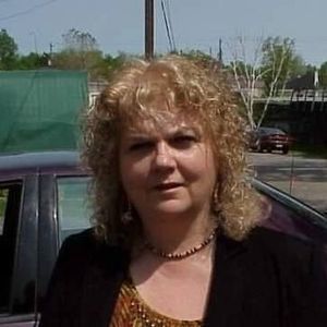 Meet your Posher, Gwen a